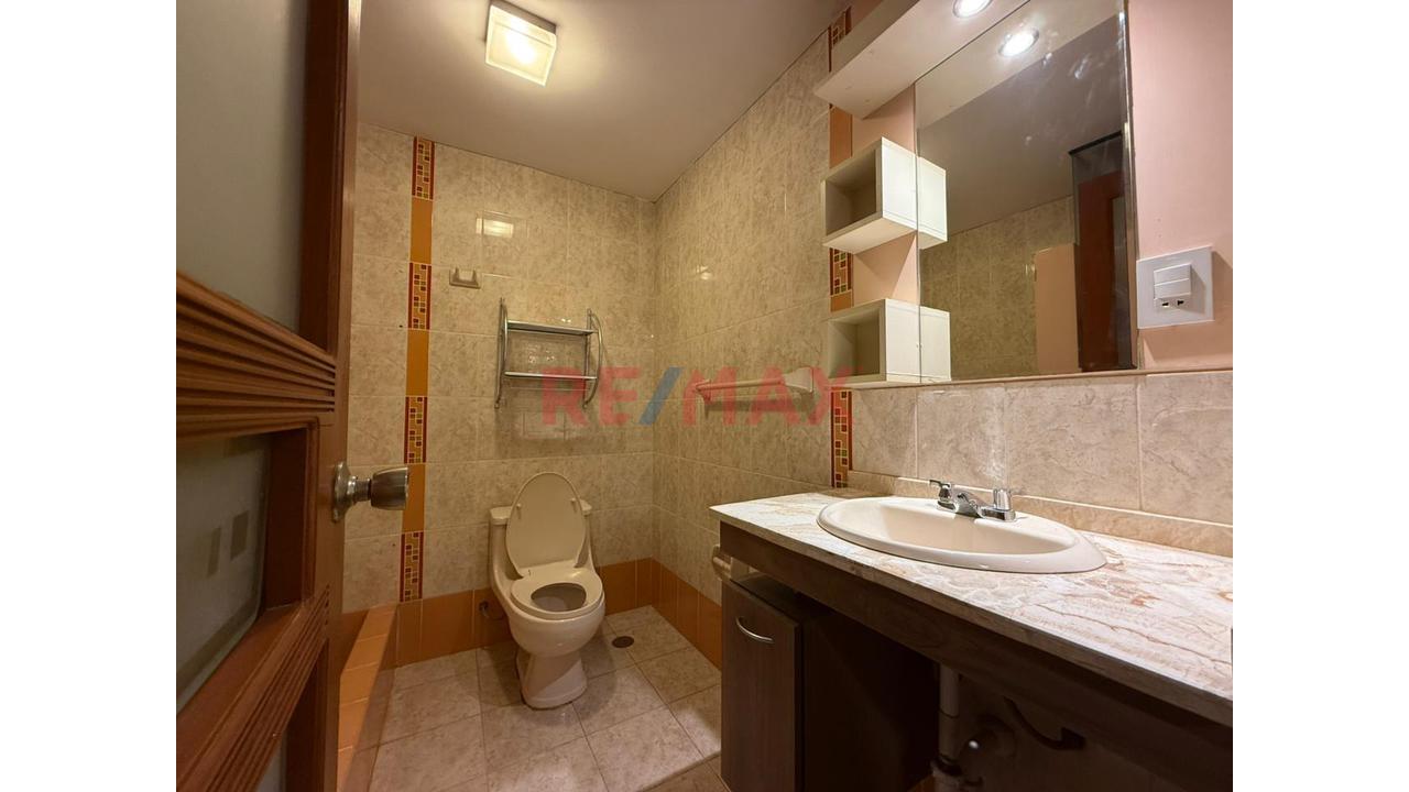 Departamento En Venta Frente A Parque Piedra Santa - 8