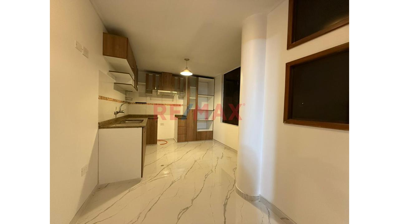 Departamento En Venta Frente A Parque Piedra Santa - 13
