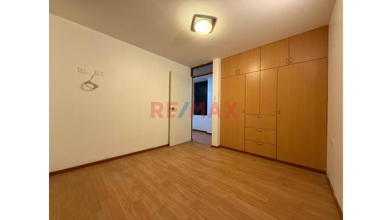 Departamento En Venta Frente A Parque Piedra Santa - 5