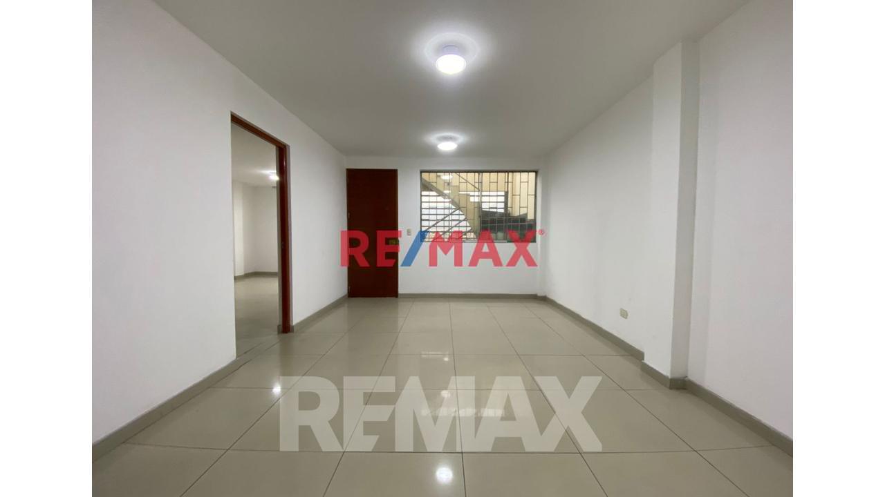 Venta De Departamento En Los Olivos 3Er Piso