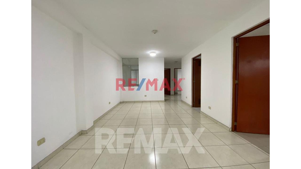 Venta De Departamento En Los Olivos 4To Piso