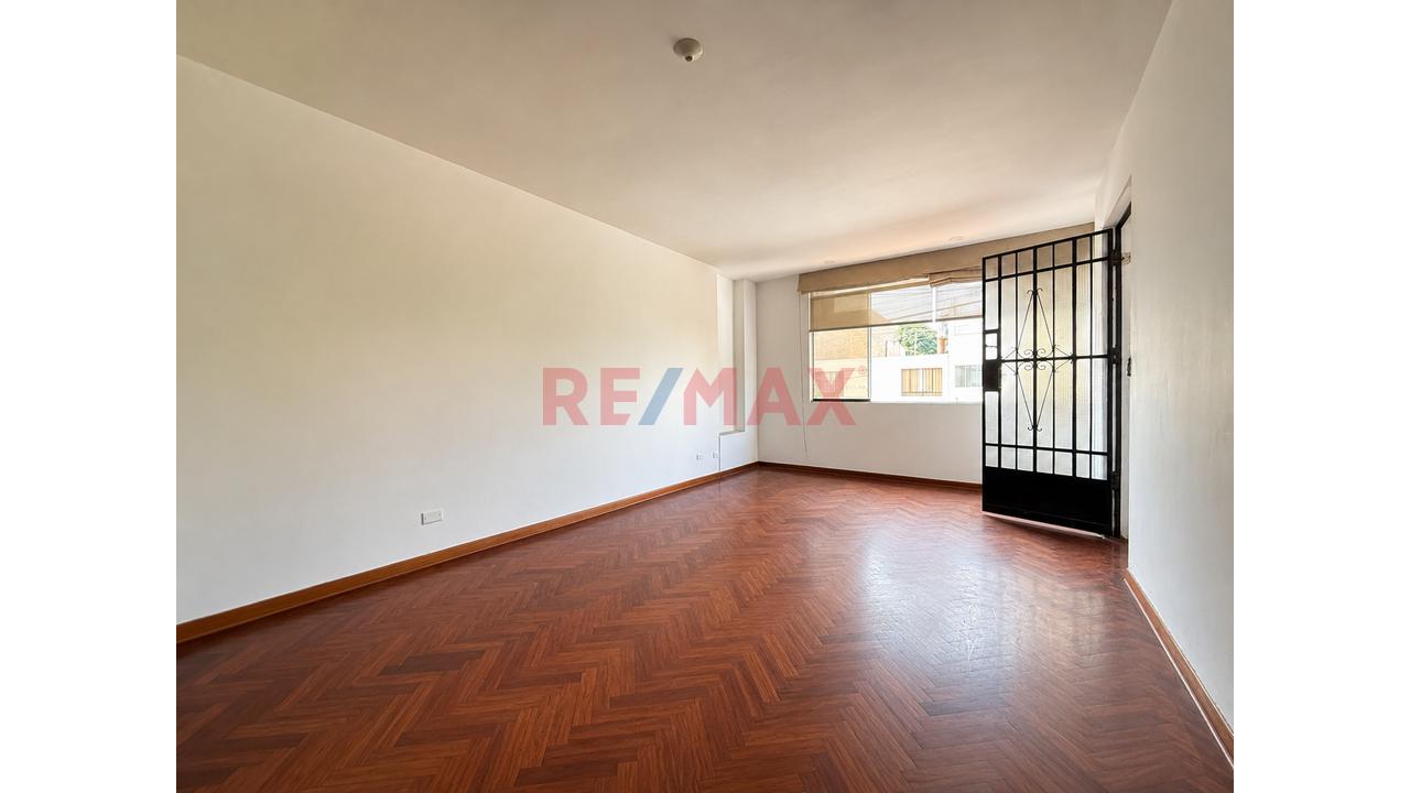 📍 𝗟𝗼𝘀 𝗣𝗶𝗻𝗼𝘀, 𝗖𝗲𝗿𝗰𝗮𝗱𝗼 𝗱𝗲 𝗟𝗶𝗺𝗮: 𝗺𝗮́𝘀 𝗲𝘀𝗽𝗮𝗰𝗶𝗼, 𝗲𝘅𝗰𝗲𝗹𝗲𝗻𝘁𝗲 𝗰𝗼𝗻𝗲𝗰𝘁𝗶𝘃𝗶𝗱𝗮𝗱 𝘆 𝗮𝗵𝗼𝗿𝗮 𝗨𝗦$𝟭𝟭𝟱,𝟬𝟬𝟬. — foto 8