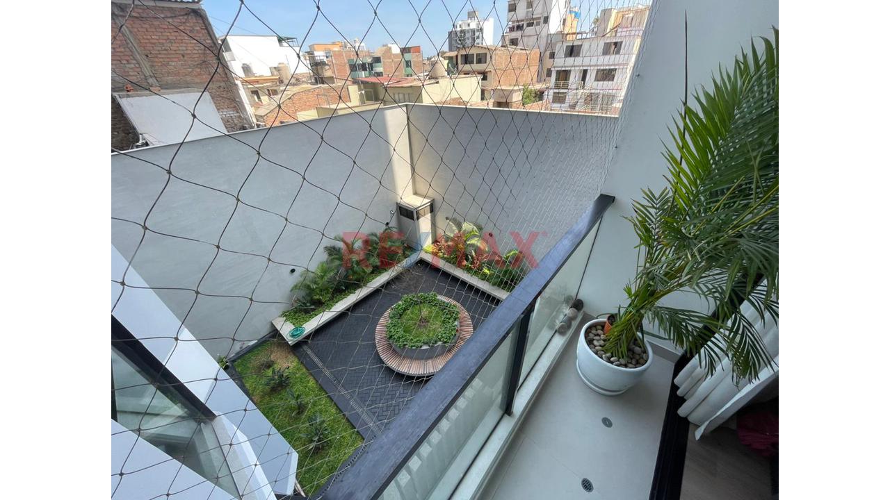 Se Vende Hermoso Dpto Piso 3 Vista Interna - Av. Universitaria Cerca A Plaza San Miguel — foto 14