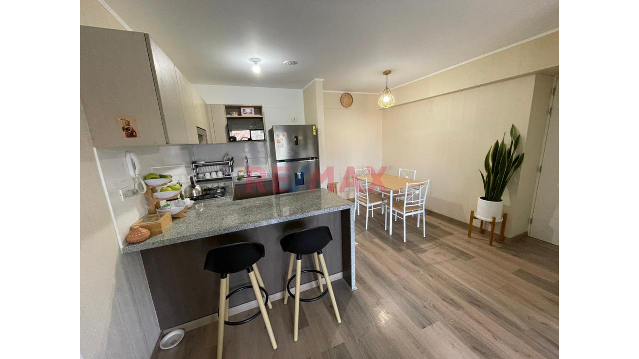 Se Vende Hermoso Dpto Piso 3 Vista Interna - Av. Universitaria Cerca A Plaza San Miguel — foto 5