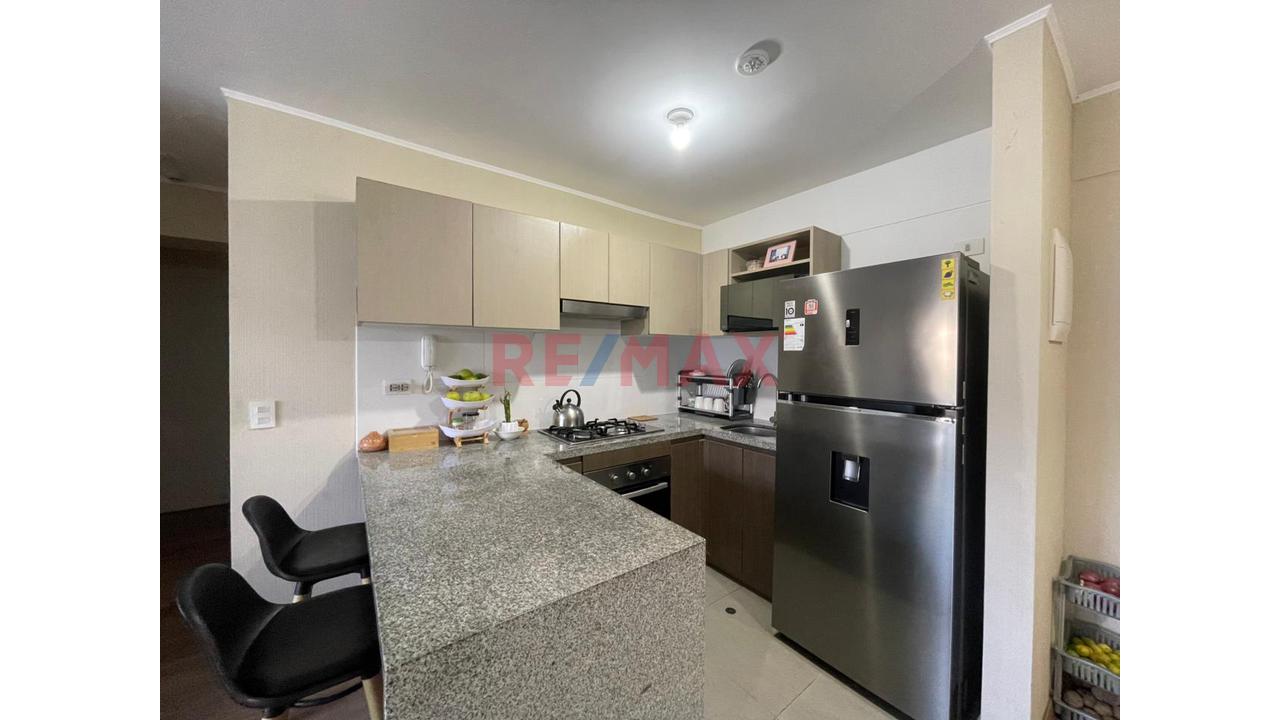 Se Vende Hermoso Dpto Piso 3 Vista Interna - Av. Universitaria Cerca A Plaza San Miguel — foto 4