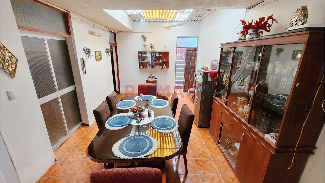 🏡 Se Vende Casa Fte A Parque Con Departamento Independiente En San Miguel🌳 - 4