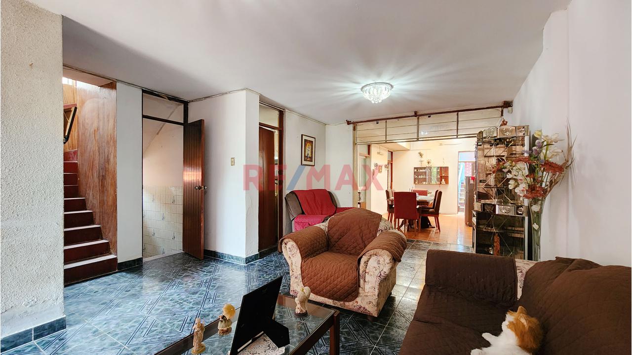 🏡 Se Vende Casa Fte A Parque Con Departamento Independiente En San Miguel🌳 - 2