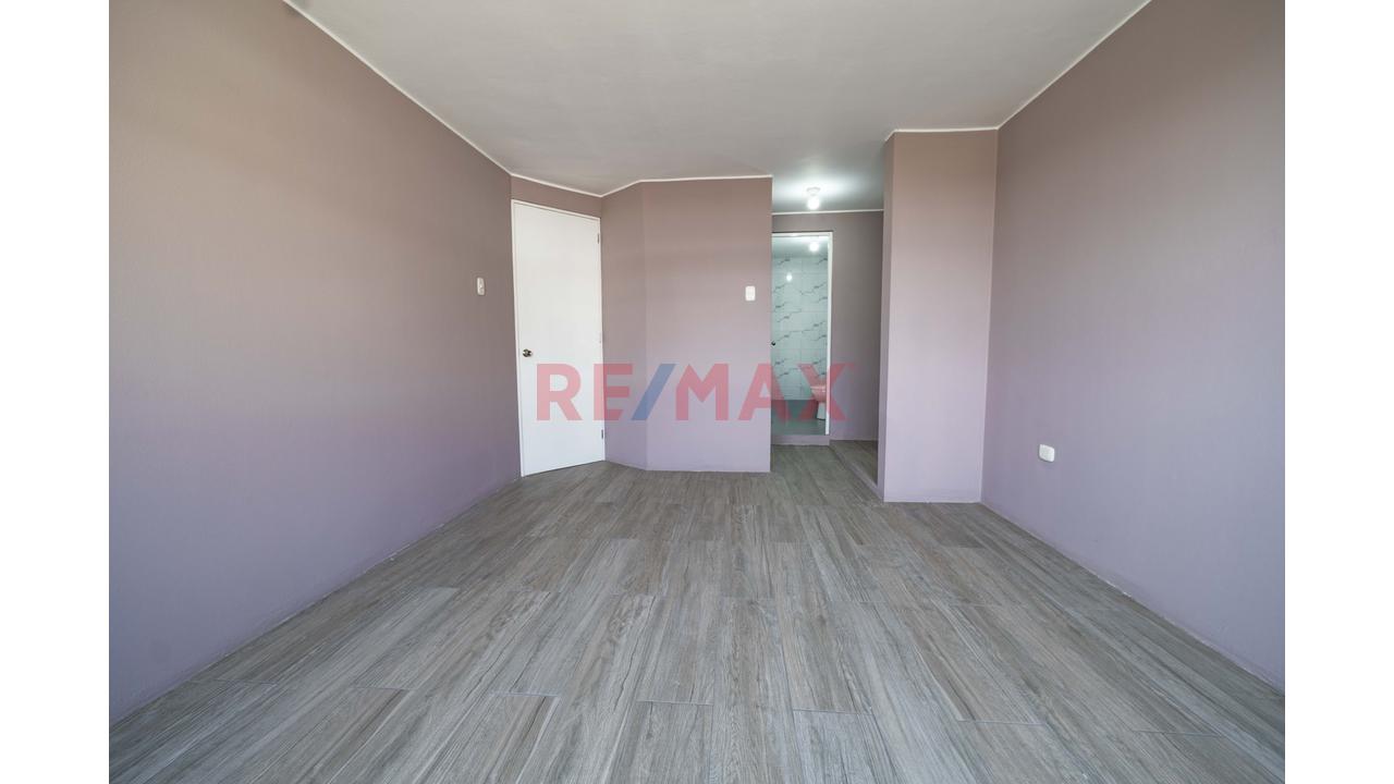 Casa de 4 dormitorios en La Molina, 159 m² — foto 2