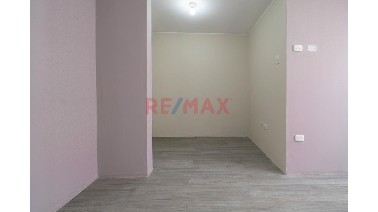 Casa de 4 dormitorios en La Molina, 159 m² — foto 5