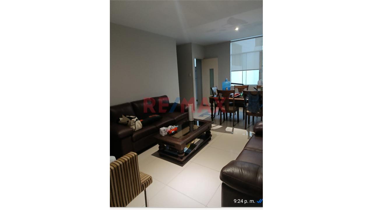 Vendo Lindo Departamento 2Do Piso En Residencial Los Fresnos De Miraflores.