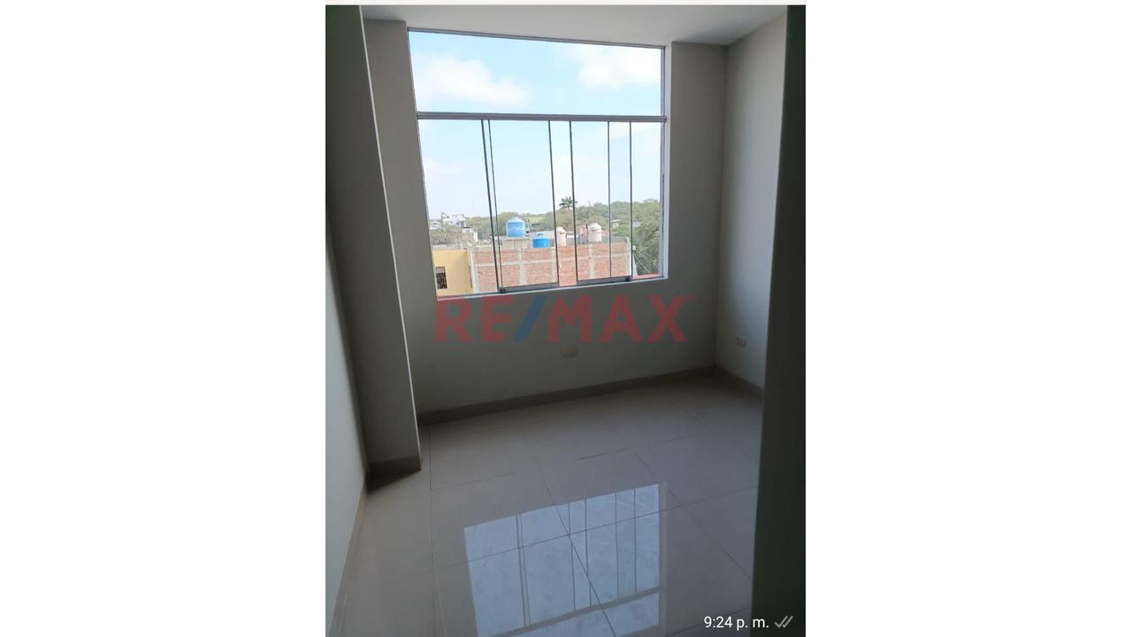 Vendo Lindo Departamento  2Do Piso En Residencial Los Fresnos De  Miraflores. — foto 13