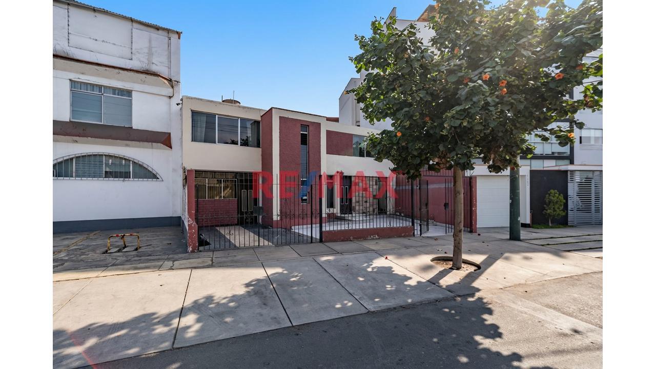 Terreno de 328 m² en San Isidro