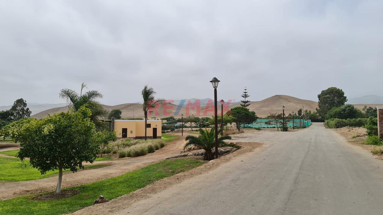 Vendo Terreno De 1,500 M2  Ideal Para Casa De Campo En El Exclusivo Condominio Las Colinas De Puerto Viejo, Km 73.5 De La Panamericana Sur. — foto 9