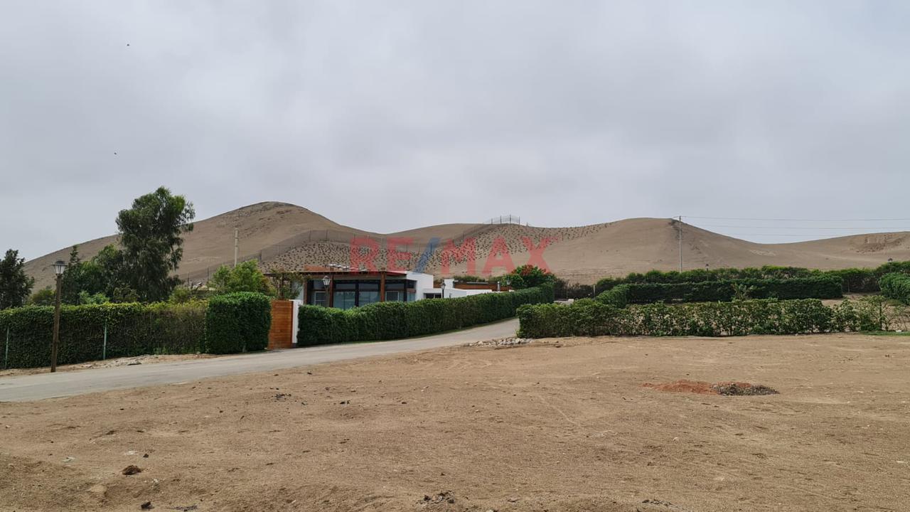 Vendo Terreno De 1,500 M2  Ideal Para Casa De Campo En El Exclusivo Condominio Las Colinas De Puerto Viejo, Km 73.5 De La Panamericana Sur. — foto 4