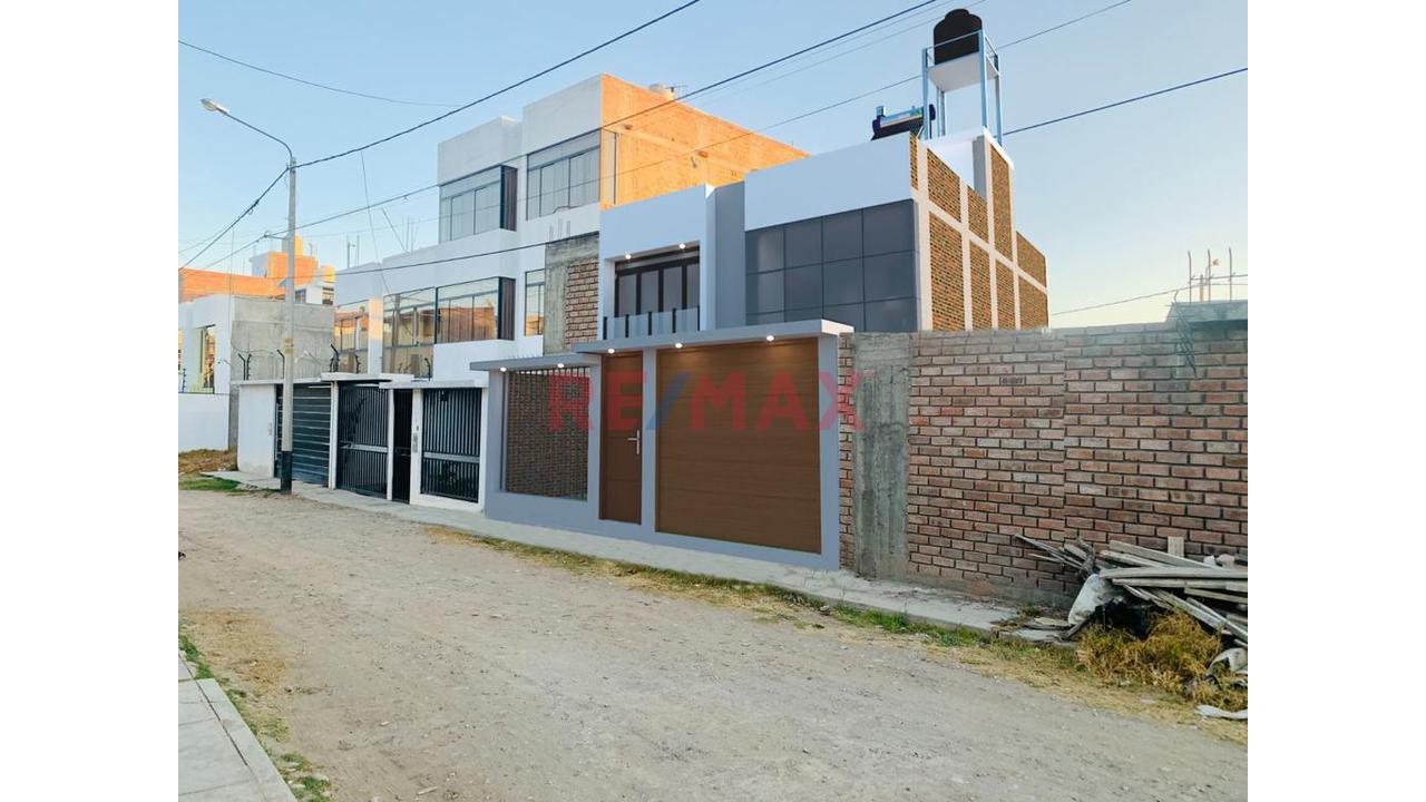 🏡 ¡Casa En Venta En Lago Verde – El Tambo! X 500K Soles - 2