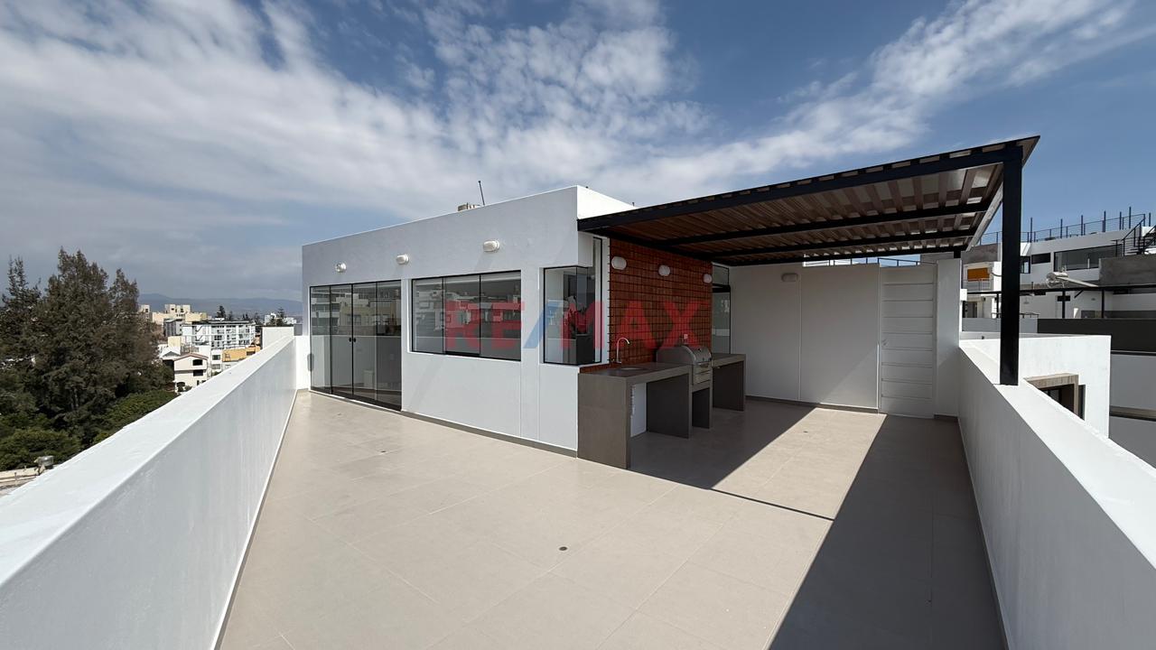 Duplex En Venta En Urb Frente A Parque - 12