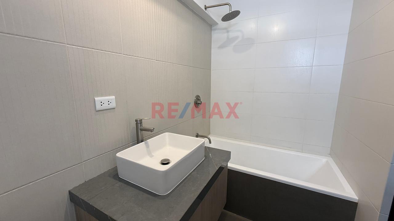 Duplex En Venta En Urb Frente A Parque - 14