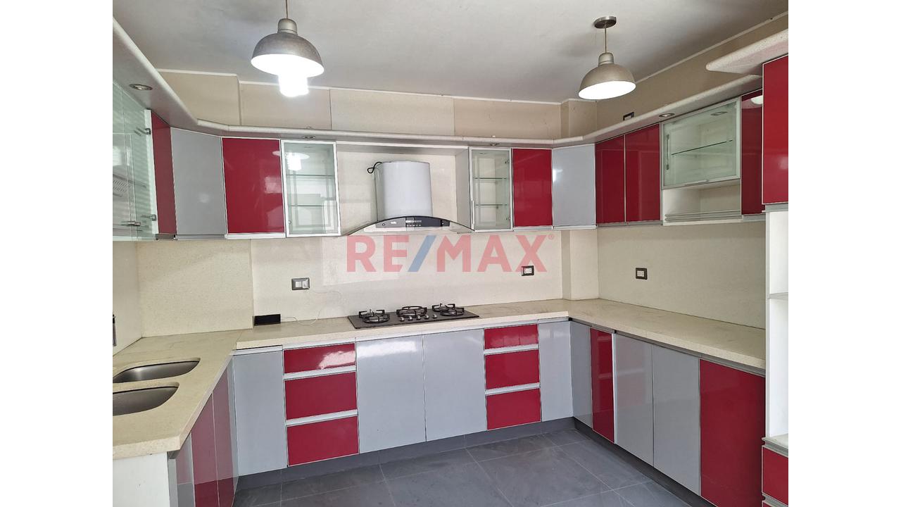 Oportunidad Única Villa El Salvador Casa De 3 Pisos + Local Comercial En Av. 200 Millas — foto 10