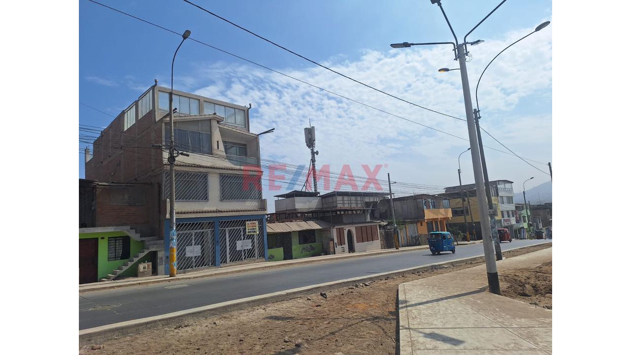 Oportunidad Única Villa El Salvador Casa De 3 Pisos + Local Comercial En Av. 200 Millas — foto 2