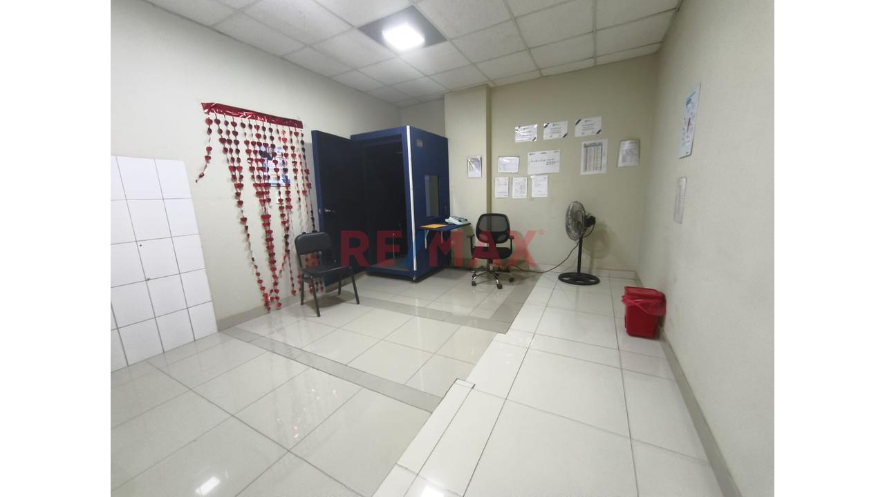 Se Vende Local En Av Setiembre Carapongo - 5