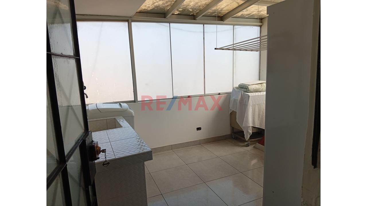 Excelente Departamento Duplex Urb Vipol Callao - 18