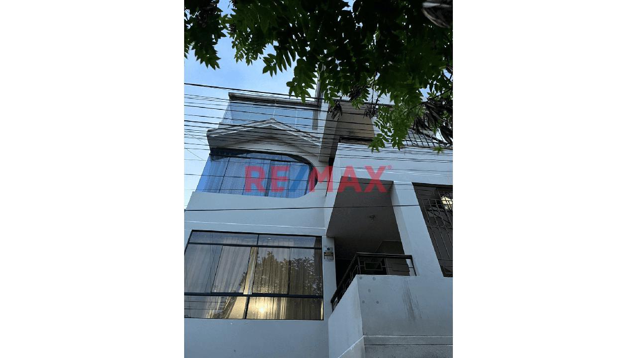 Excelente Departamento Duplex Urb Vipol Callao - 1