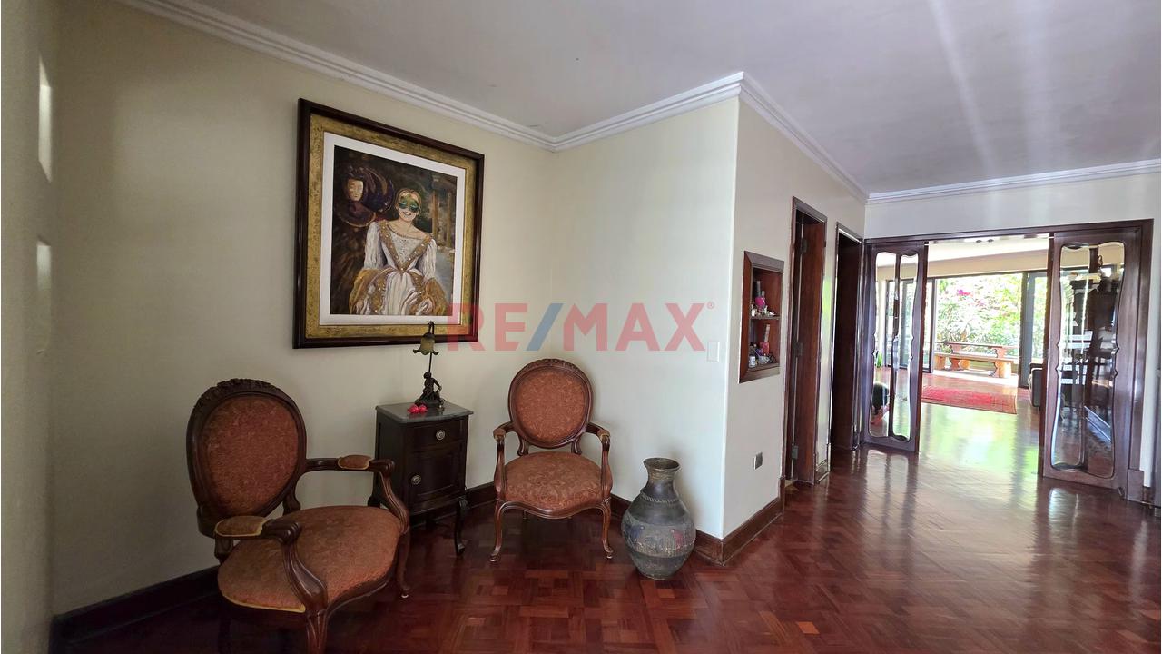 Linda Y Acogedora Casa En Urbanizacion El Rosedal Miraflores — foto 2