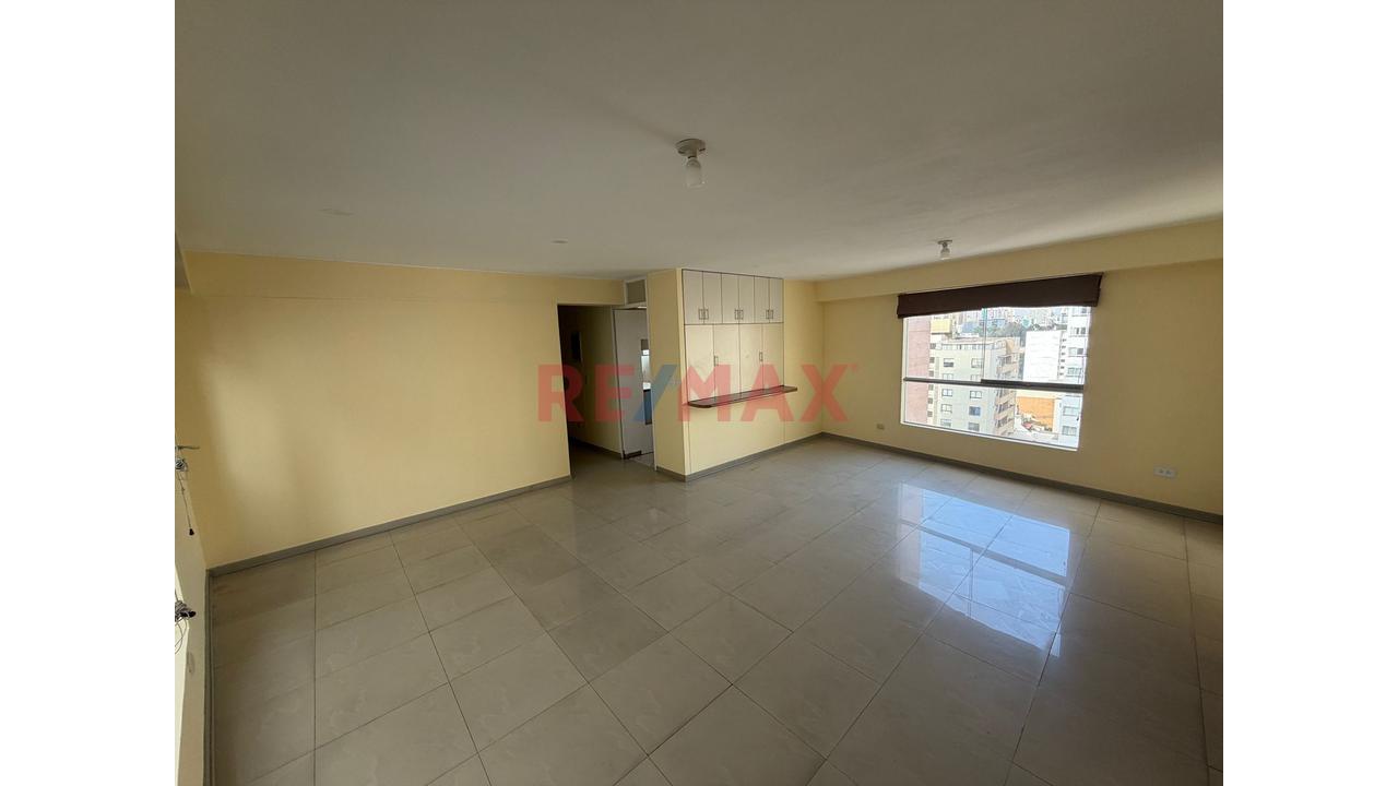 Vendo Moderno Y Silencioso Flat De 97 M² En Jesús María: Confort Y Privacidad En El Piso 13 — foto 5