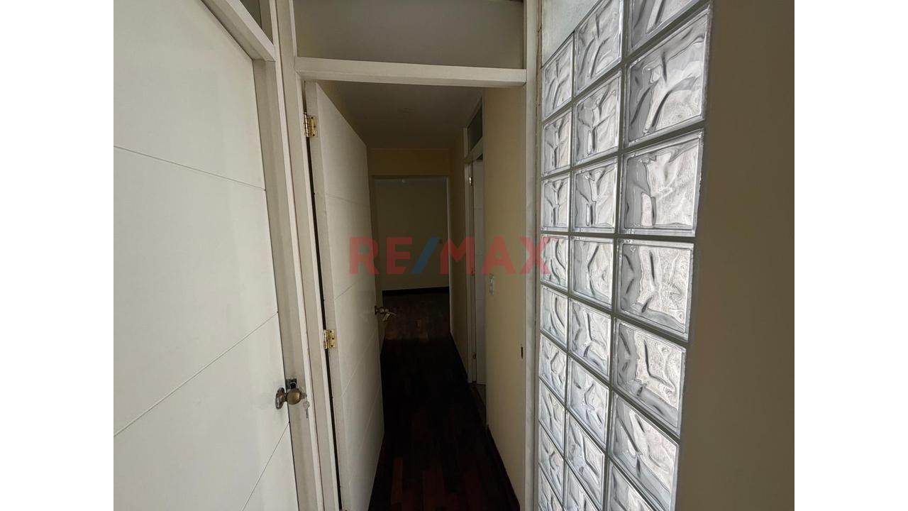 Vendo Moderno Y Silencioso Flat De 97 M² En Jesús María: Confort Y Privacidad En El Piso 13 — foto 8