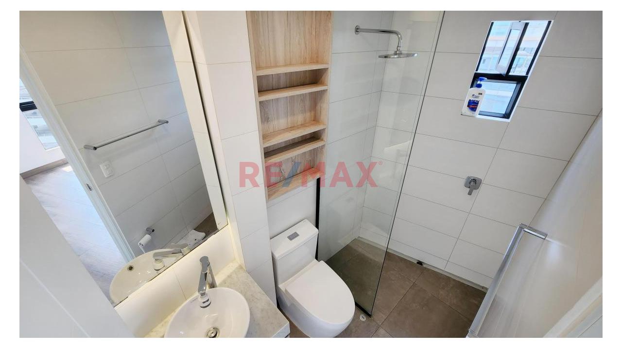 Venta De Hermoso Departamento En El Polo – Surco, Zona Exclusiva - 9