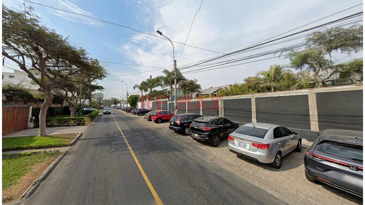 Gran Terreno Estratégico En Alquiler – Surco