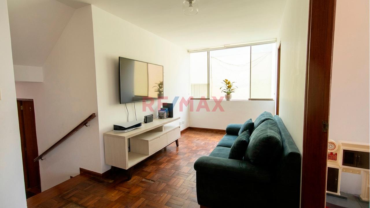 En Venta Duplex Amplio Y Funcional En Una Ubicacion Estrategica De La Molina - 11