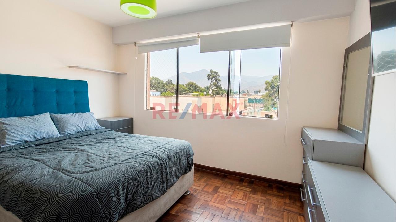 En Venta Duplex Amplio Y Funcional En Una Ubicacion Estrategica De La Molina - 12