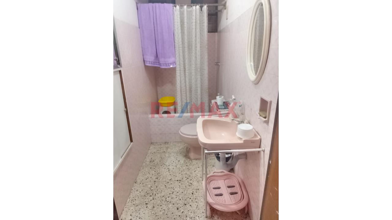 Casa Para Inversiòn Frente Al Mall Bellavistaa - 4