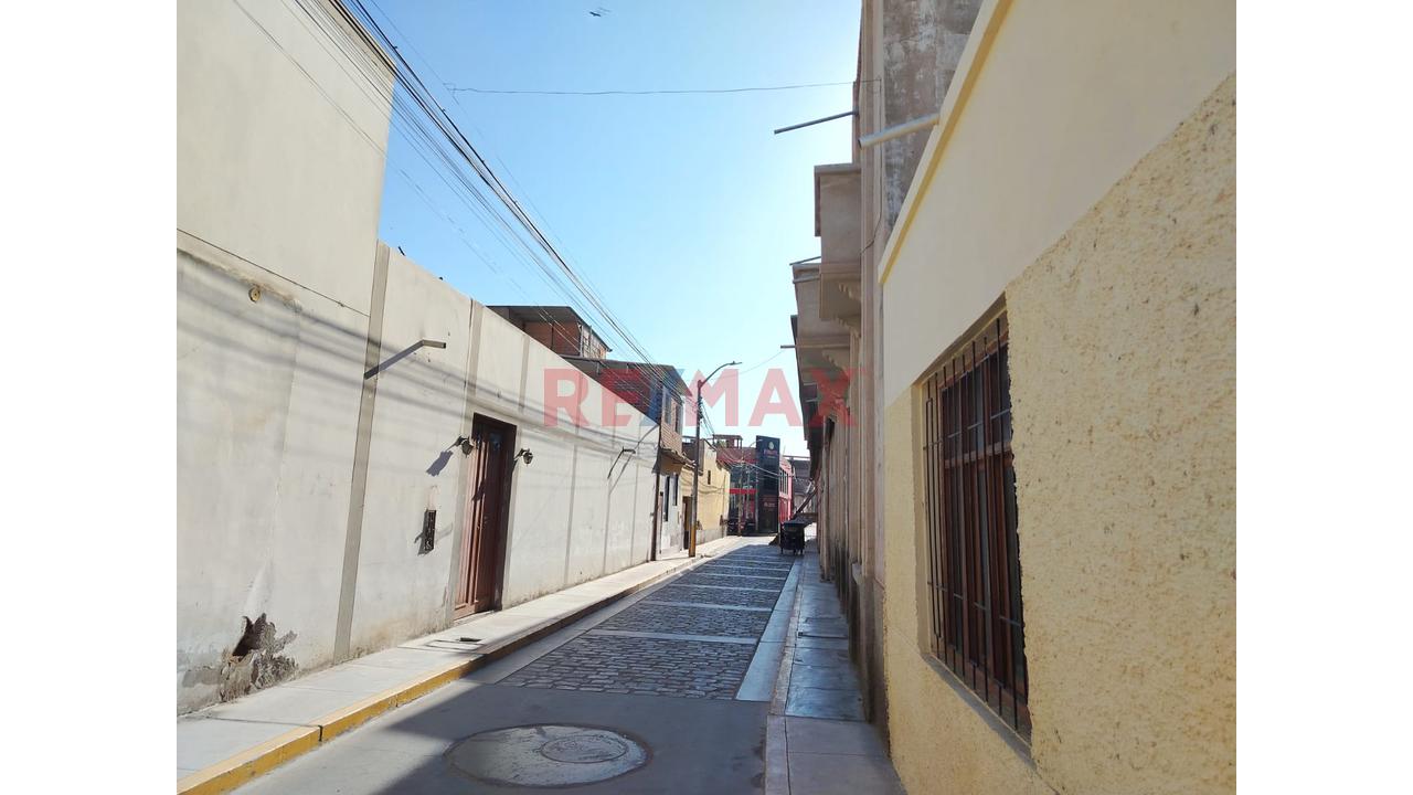 Casa En Venta A Una Cuadra De Parque Principal Lambayeque - 16