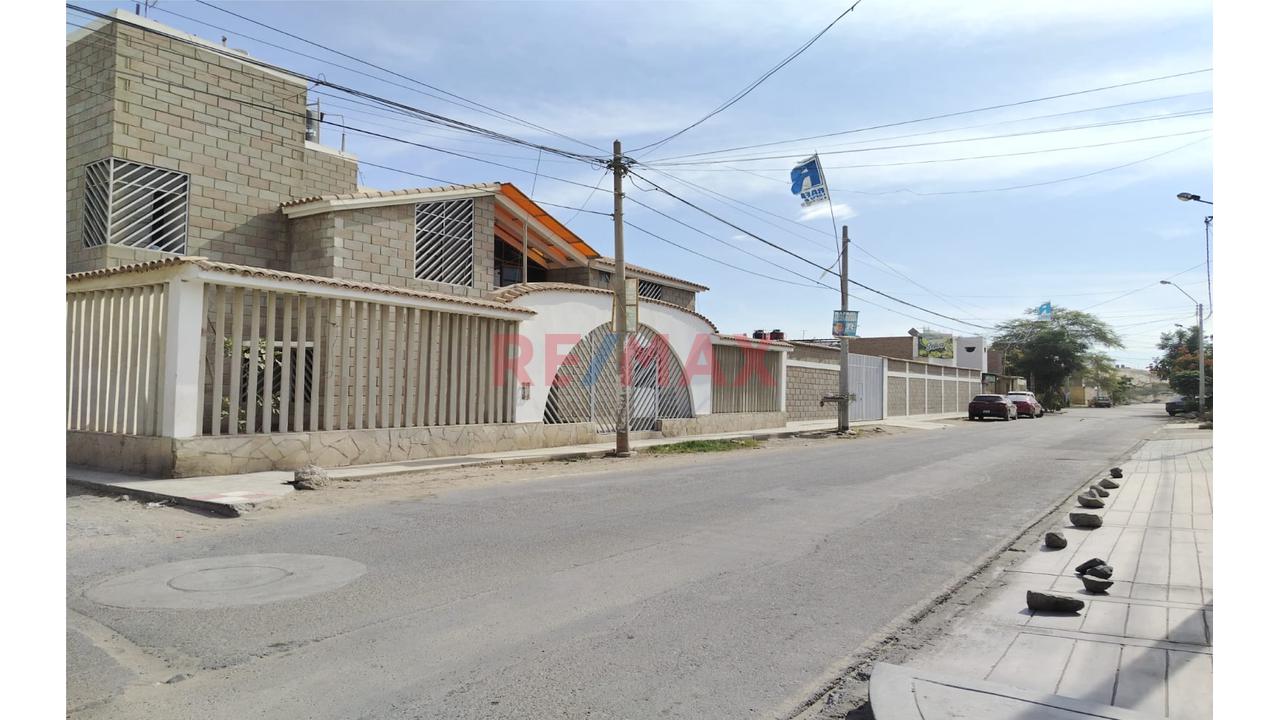 Venta De Casa En Caso Gris Con Potencial De Ampliación – Urb. San Joaquín, Ica - 3