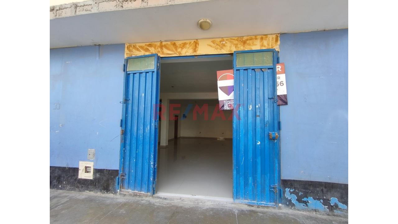 Alquiler De Local Comercial En Av. Guillerno De La Fuente Comas 1Er Piso — foto 2