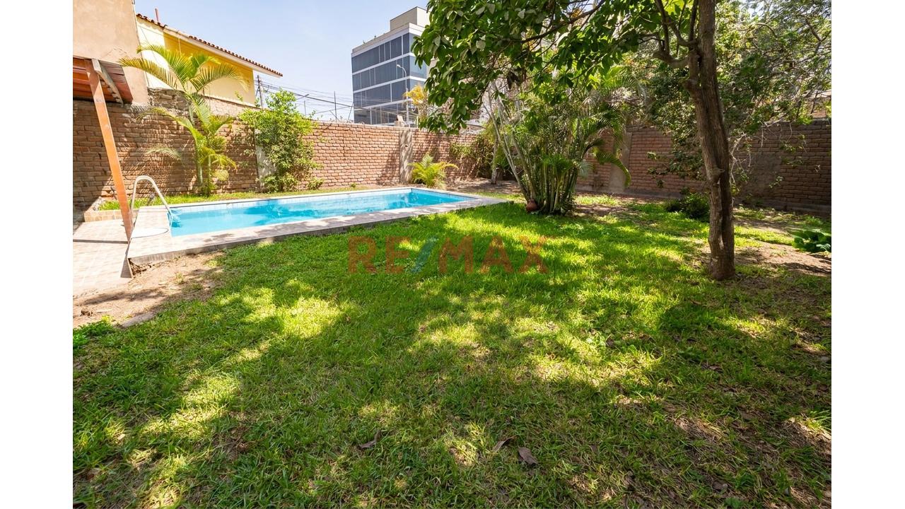 Casa de 4 dormitorios en Santiago de Surco, 309 m² — foto 3