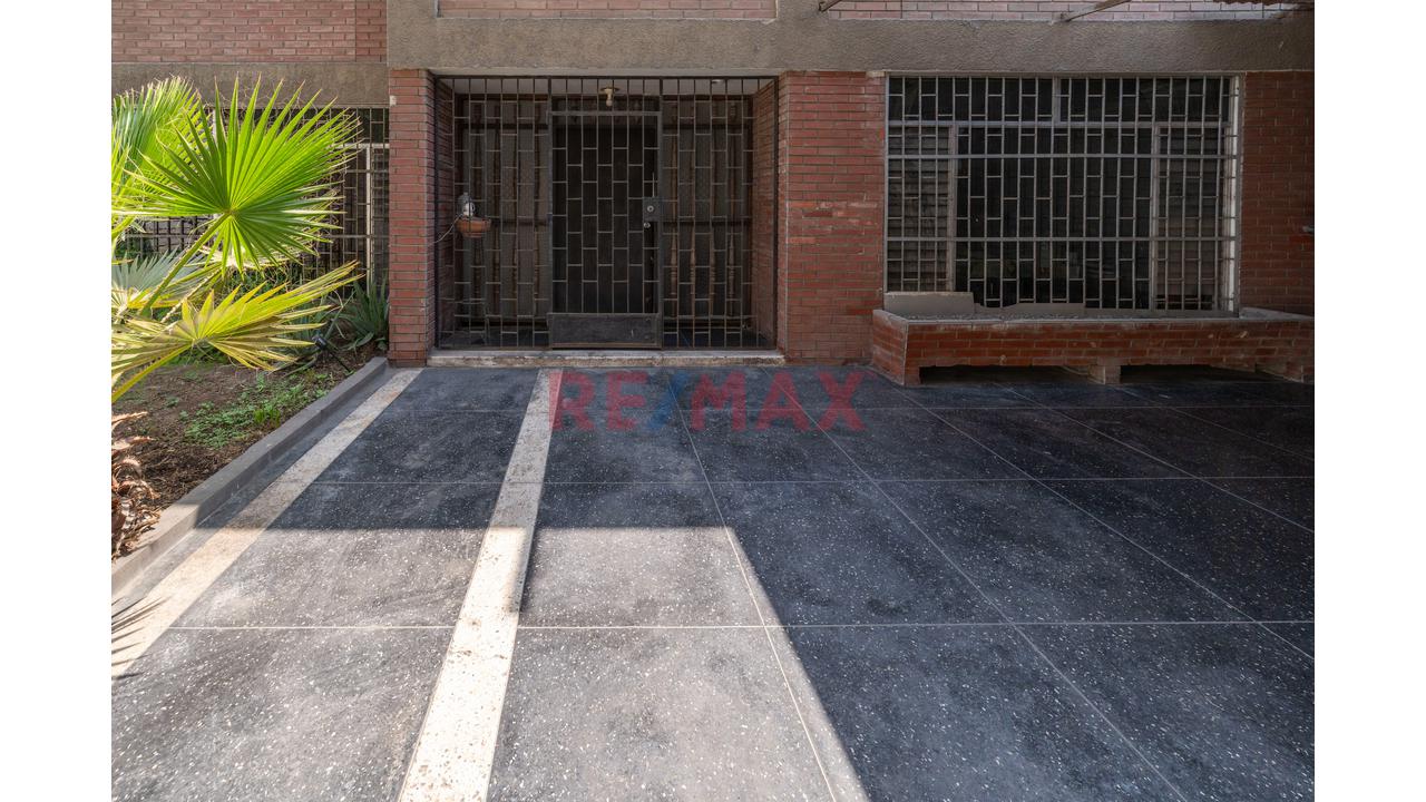 Casa de 4 dormitorios en Santiago de Surco, 309 m² — foto 5
