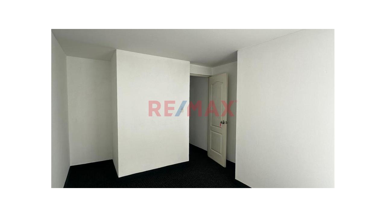 Alquiler De Oficina Golondrinas 005 En La Molina – Av. La Molina Urb. El Mástil - 2