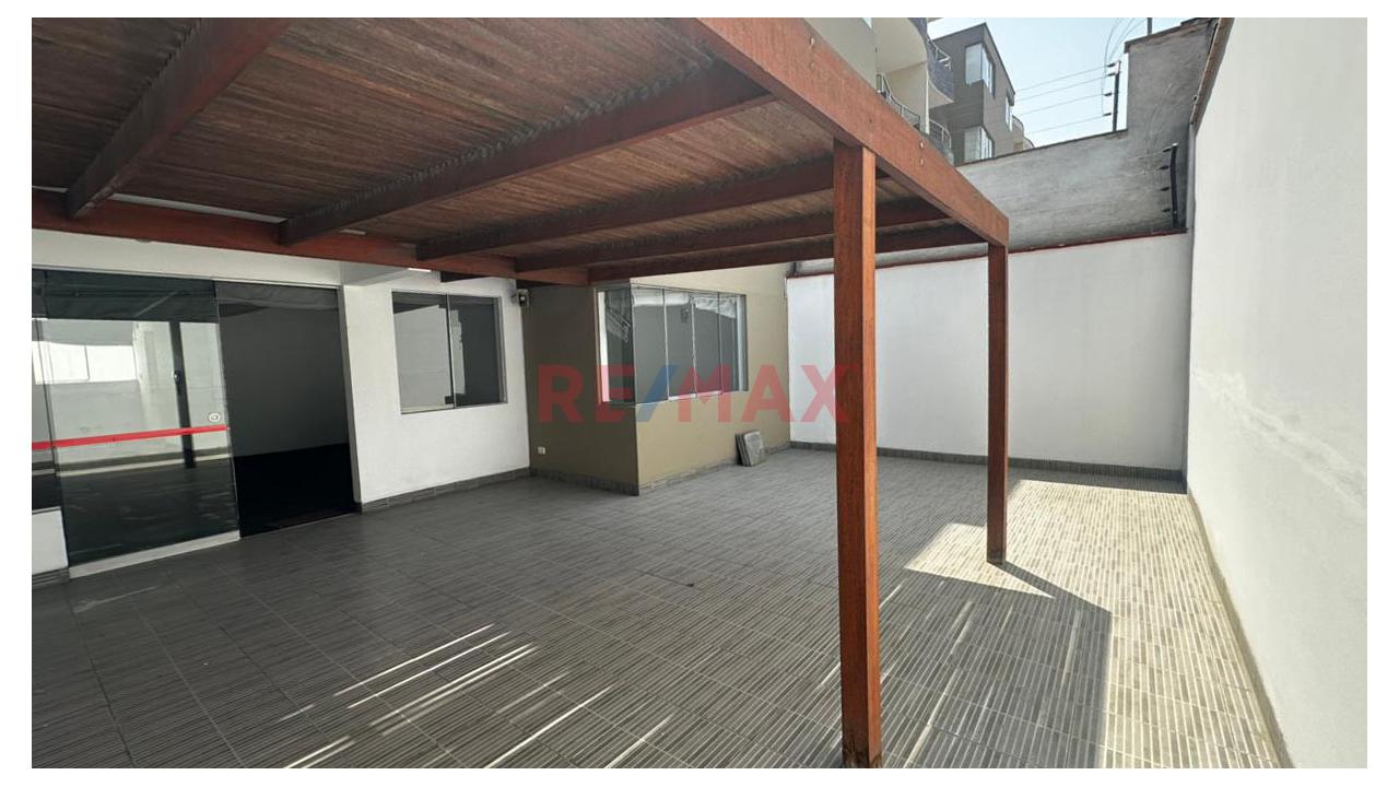 Alquiler De Oficina Golondrinas 007 En La Molina – Av. La Molina Urb. El Mástil - 6