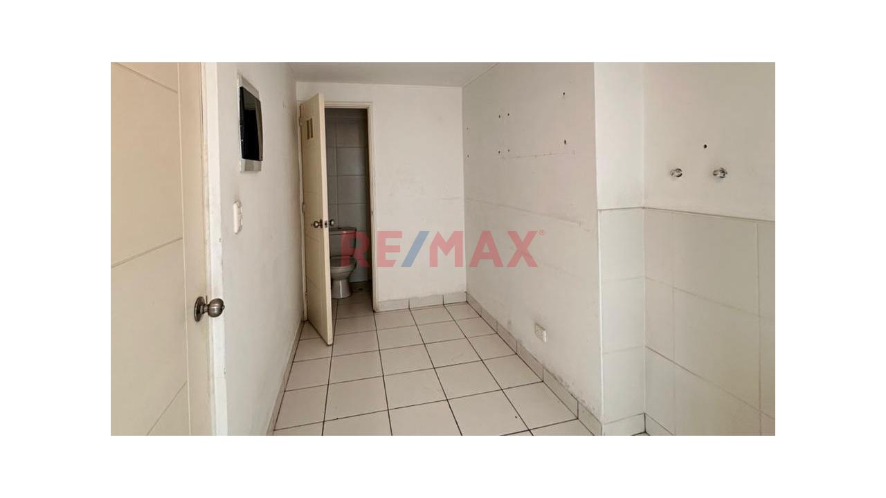 Alquiler De Oficina Garzas 002 En La Molina – Av. La Molina Urb. El Mástil - 3