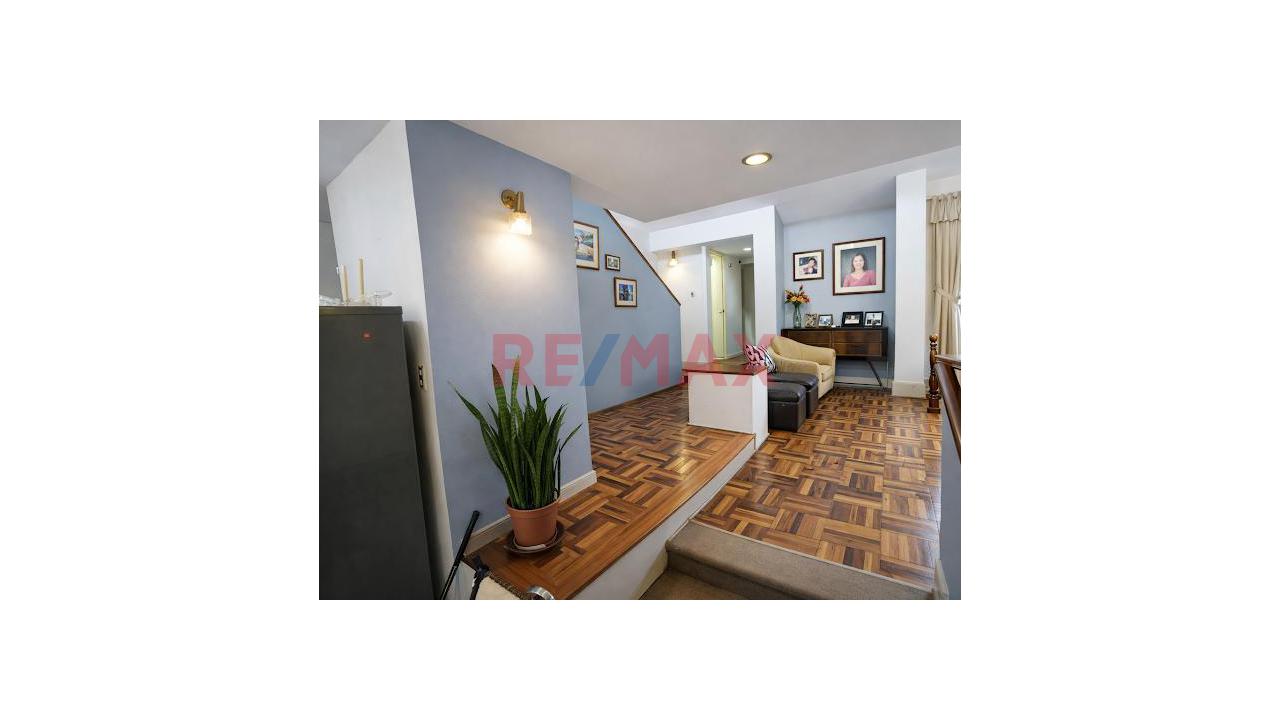 Vive, Invierte Y Disfruta En La Molina – Casa Con Departamento Independiente — foto 4