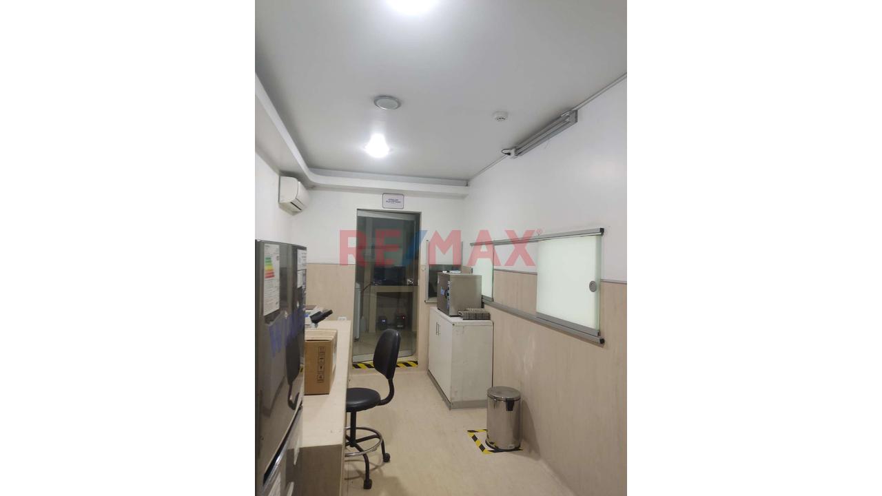 Venta De Local Comercial En San Juan De Lurigancho 1000 M2 Ideal Para Centromedico - 17