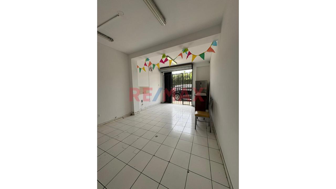 Local comercial de 30 m² en Los Olivos — foto 4