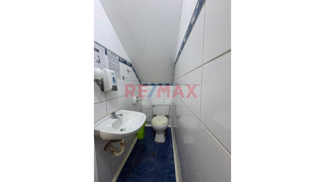 Local comercial de 30 m² en Los Olivos — foto 2
