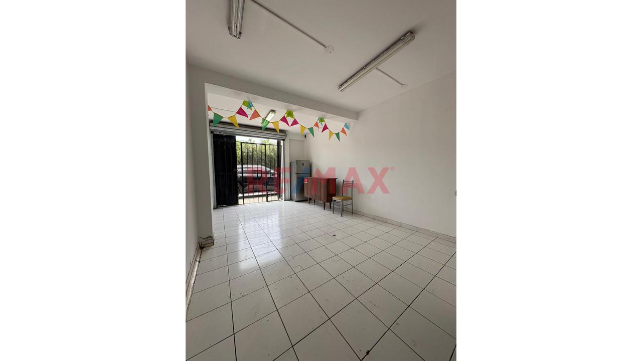 Local comercial de 30 m² en Los Olivos — foto 5