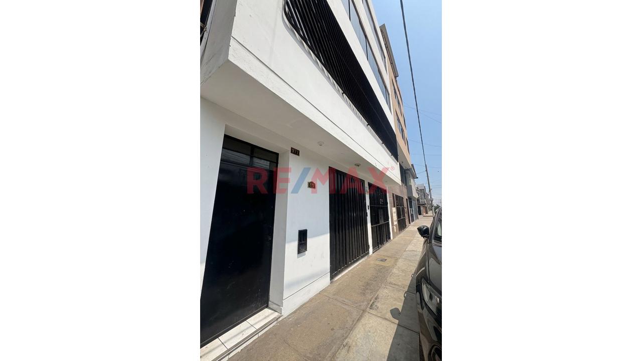𝗟𝗢𝗖𝗔𝗟 𝗖𝗢𝗠𝗘𝗥𝗖𝗜𝗔𝗟 𝗘𝗡 𝗣𝗥𝗜𝗠𝗘𝗥 𝗣𝗜𝗦𝗢 𝗘𝗡 𝗔𝗟𝗤𝗨𝗜𝗟𝗘𝗥 – 𝗔𝘃. 𝗡𝗮𝗿𝗮𝗻𝗷𝗮𝗹, 𝗟𝗼𝘀 𝗢𝗹𝗶𝘃𝗼𝘀 — foto 4
