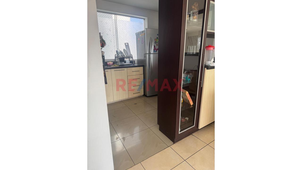 Se Vende Dpto Duplex + Terraza - Los Olivos — foto 11