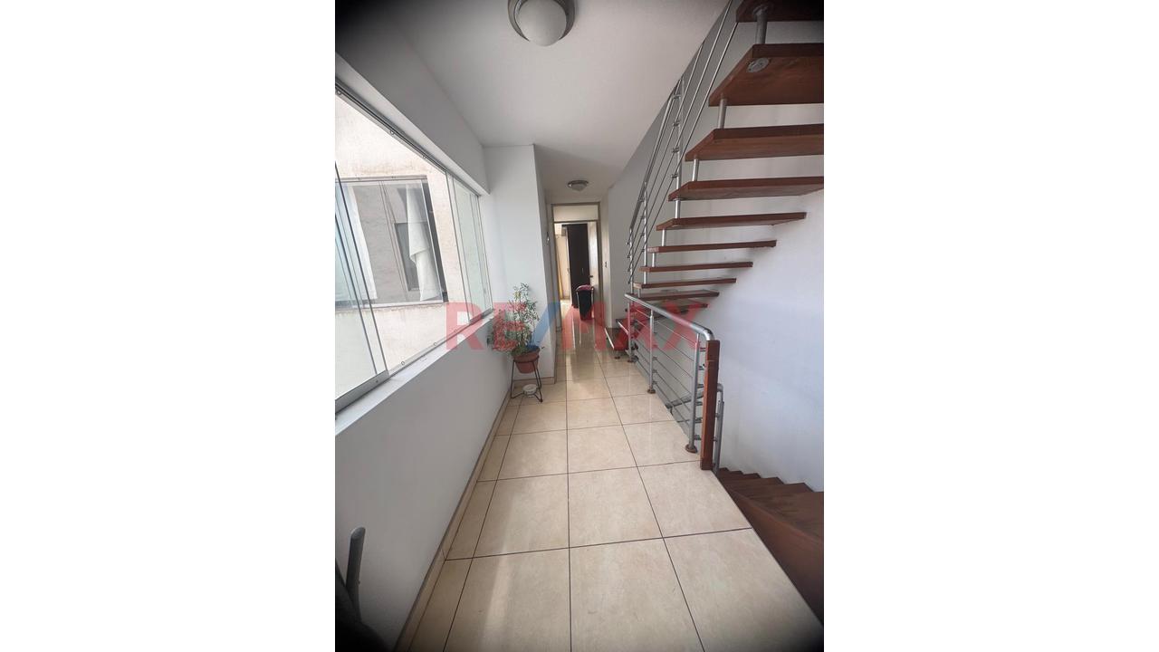 Se Vende Dpto Duplex + Terraza - Los Olivos — foto 7